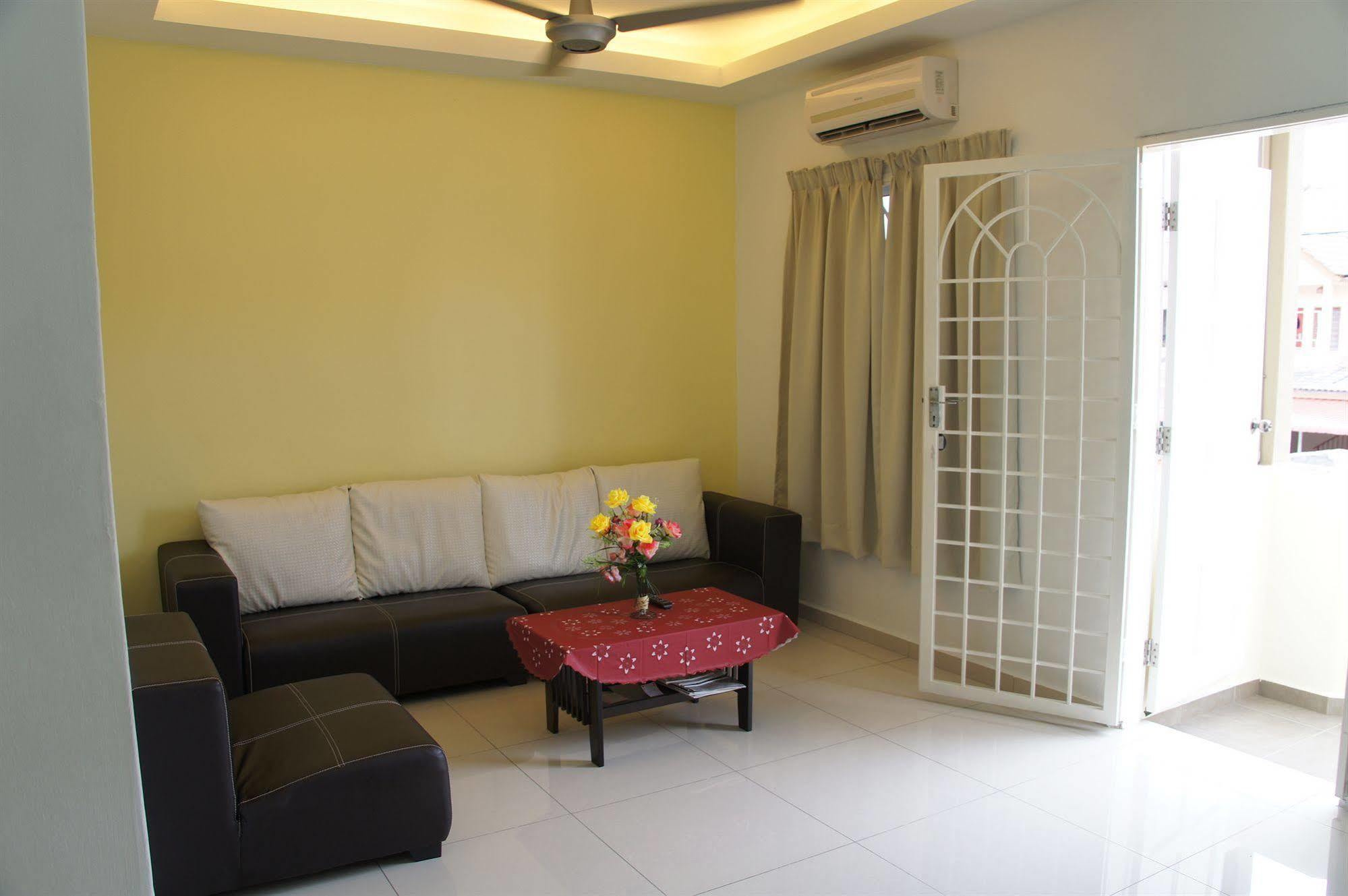 Sunshine Jonker Pensión Malacca Exterior foto